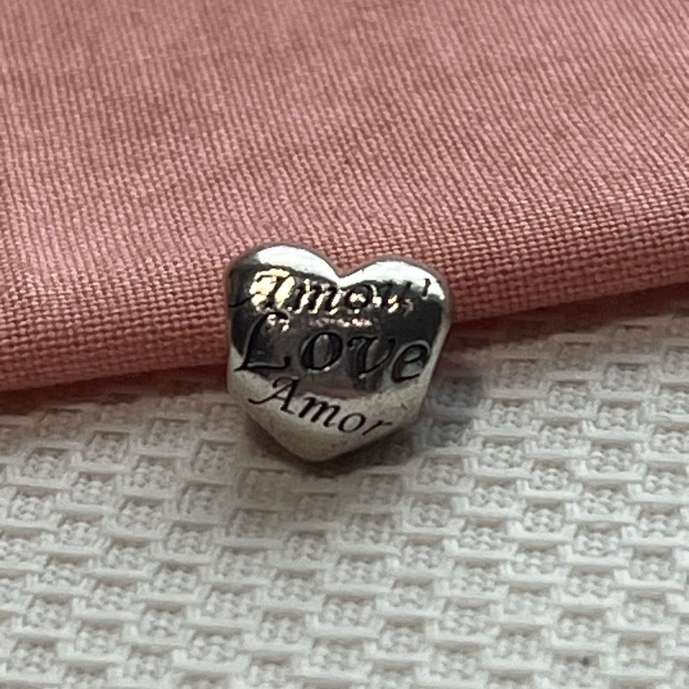 Pandora Silver Heart Charm Bracelet - Picture 3 of 4